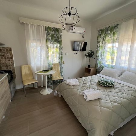 Olive Studio & Apartments Керамоти Екстериор снимка